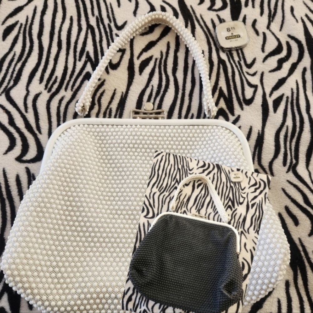 VINTAGE: Beaded Purse, Reversible!